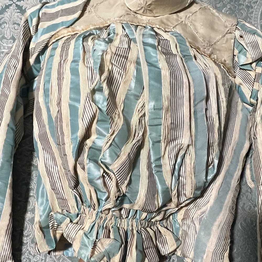 Antique vintage women’s top - Picture 3 of 16